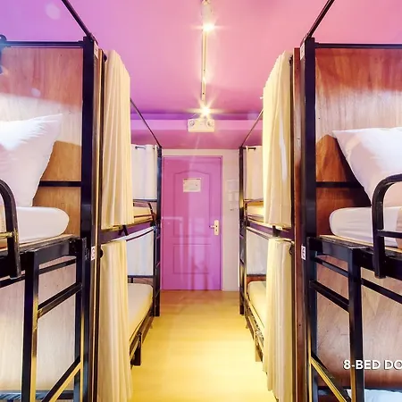 Zen Hostel Danlig St. Makati